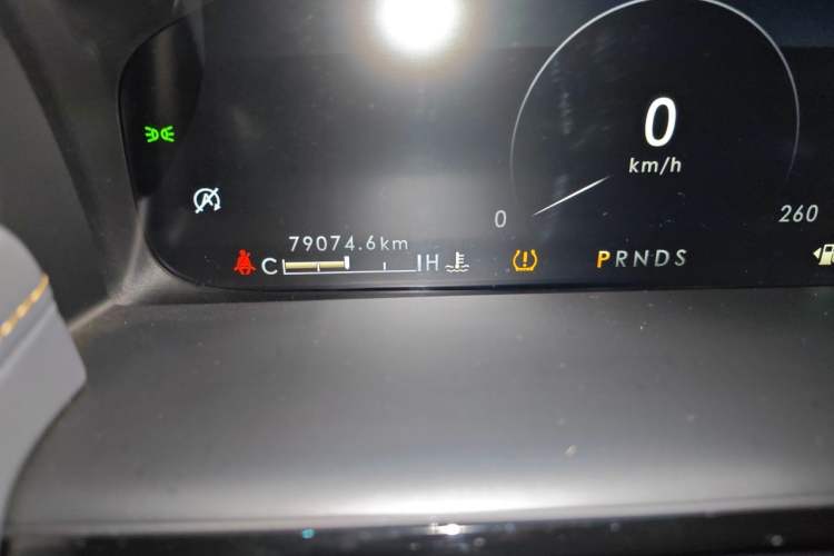 Used Lincoln Nautilus 2021 2.0T Four-Wheel Drive Luxury Edition Odometer Close Up