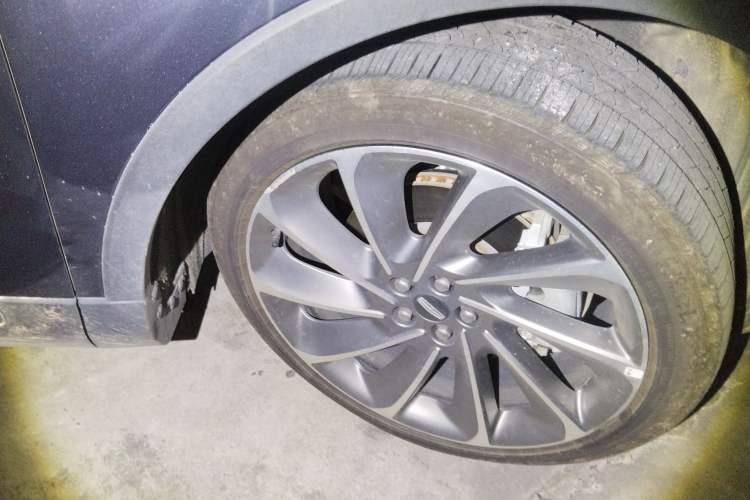 Used Lincoln Nautilus 2021 2.7T Four-Wheel Drive Prestige Edition Right Front Wheel Hub