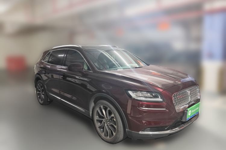 Used Lincoln Nautilus 2021 2.0T Four-Wheel Drive Luxury Edition Front Right 45 Deg