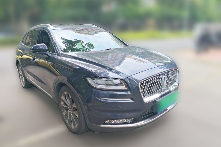 Used Lincoln Nautilus 2021 2.0T Four-Wheel Drive Luxury Edition Front Right 45 Deg