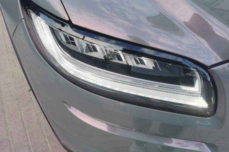 Used Lincoln Nautilus 2021 2.0T Four-Wheel Drive Luxury Edition Right Front Headlight