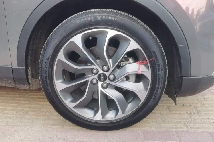 Used Lincoln Nautilus 2021 2.0T Four-Wheel Drive Luxury Edition Right Front Wheel Hub