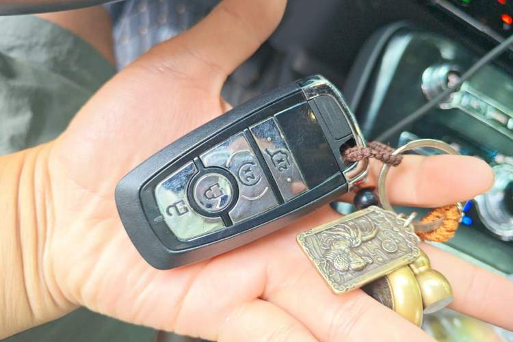 Used Lincoln Nautilus 2021 2.0T Four-Wheel Drive Luxury Edition Vehicle Key