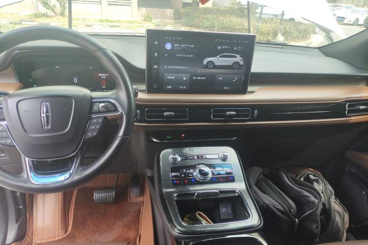 Used Lincoln Nautilus 2021 2.0T Four-Wheel Drive Luxury Edition Audio And AC Panel