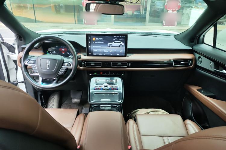 Used Lincoln Nautilus 2021 Revised Version 2.7T Four-Wheel Drive Prestige Edition Center Console