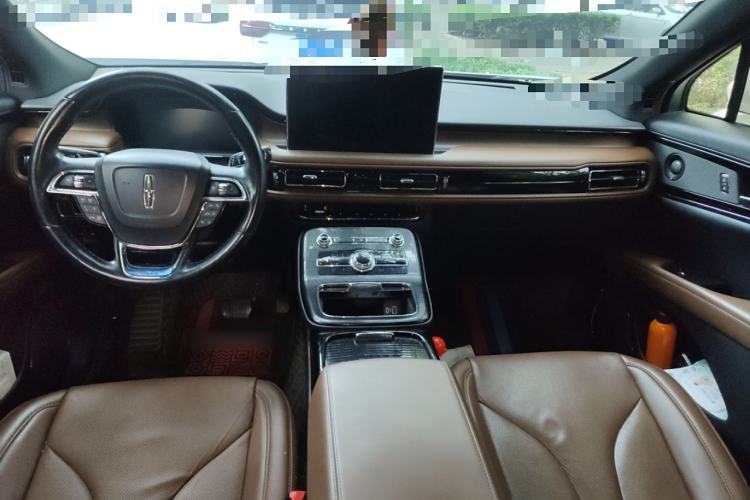 Used Lincoln Nautilus 2021 2.0T Four-Wheel Drive Luxury Edition Center Console