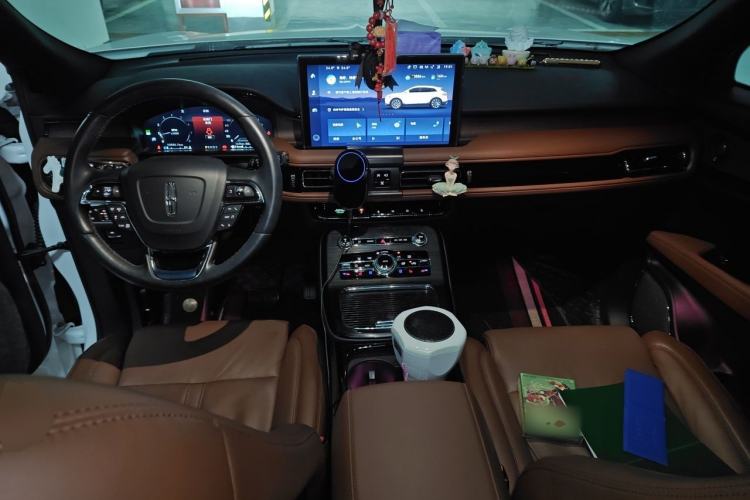 Used Lincoln Nautilus 2021 Revised Version 2.7T Four-Wheel Drive Prestige Edition Center Console