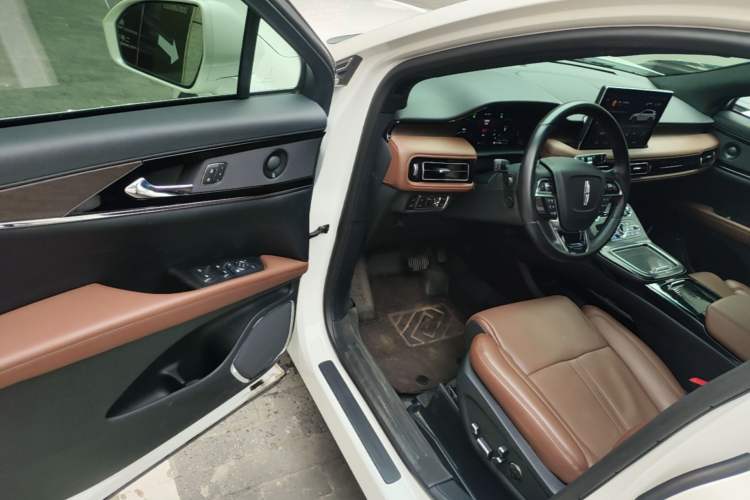 Used Lincoln Nautilus 2021 Revised Version 2.7T Four-Wheel Drive Prestige Edition Driver Seat