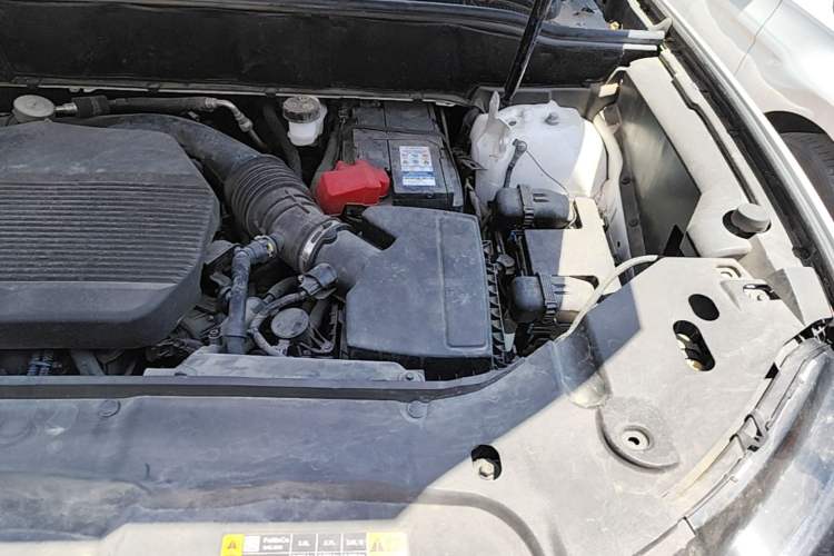 Used Lincoln Nautilus 2021 2.0T Four-Wheel Drive Luxury Edition Engine Bay Left