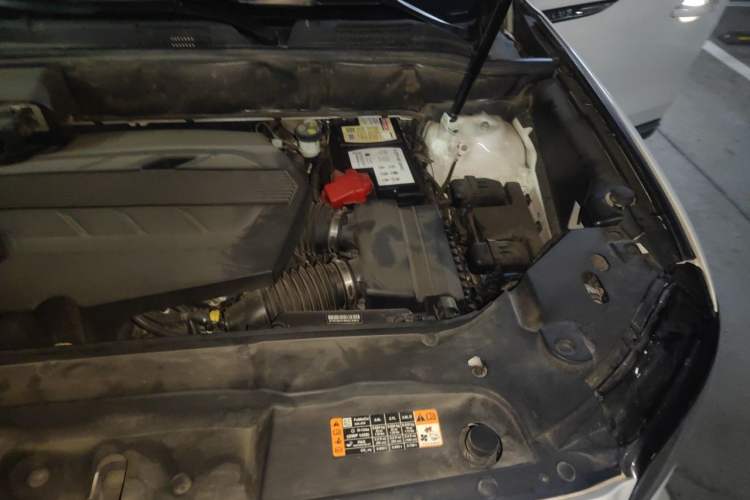 Used Lincoln Nautilus 2021 2.7T Four-Wheel Drive Prestige Edition Engine Bay Left