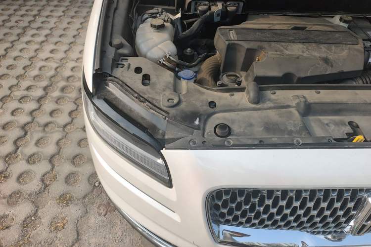 Used Lincoln Nautilus 2021 Revised Version 2.7T Four-Wheel Drive Prestige Edition Engine Bay Right