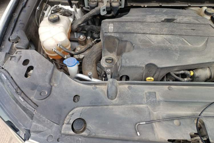 Used Lincoln Nautilus 2021 2.7T Four-Wheel Drive Prestige Edition Engine Bay Right