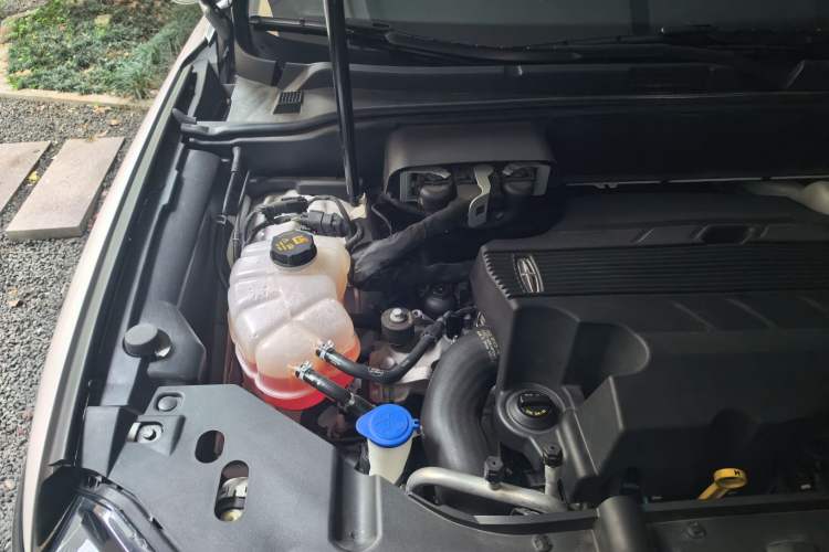 Used Lincoln Nautilus 2021 2.7T Four-Wheel Drive Prestige Edition Engine Bay Right