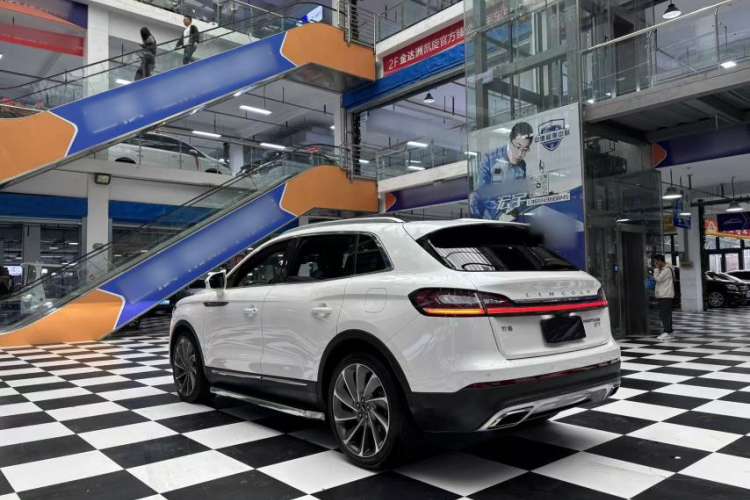 Used Lincoln Nautilus 2021 2.7T Four-Wheel Drive Prestige Edition Exterior 2