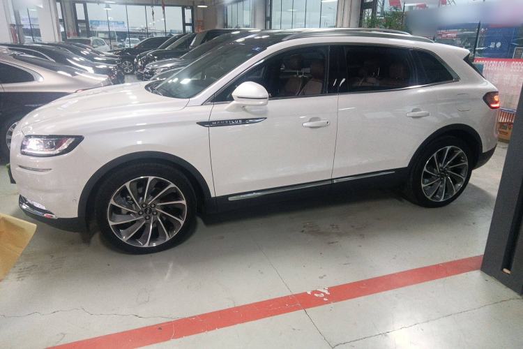 Used Lincoln Nautilus 2021 Revised Version 2.7T Four-Wheel Drive Prestige Edition Exterior 3
