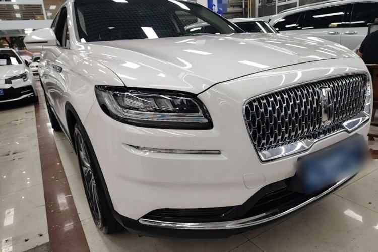 Used Lincoln Nautilus 2021 2.0T Four-Wheel Drive Luxury Edition Front Right 45 Deg