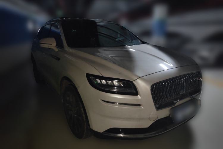Used Lincoln Nautilus 2021 2.0T Four-Wheel Drive Luxury Edition Front Right 45 Deg