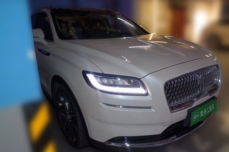 Used Lincoln Nautilus 2021 2.0T Four-Wheel Drive Luxury Edition Front Right 45 Deg