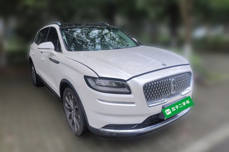 Used Lincoln Nautilus 2021 2.0T Four-Wheel Drive Luxury Edition Front Right 45 Deg