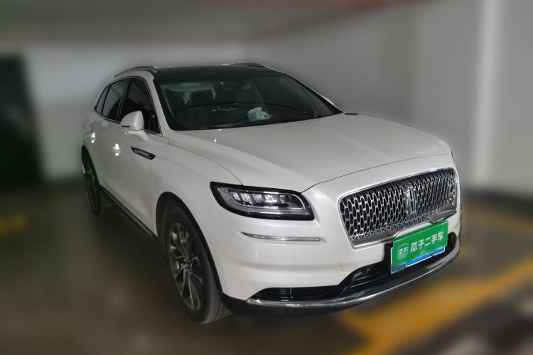 Used Lincoln Nautilus 2021 2.0T Four-Wheel Drive Luxury Edition Front Right 45 Deg