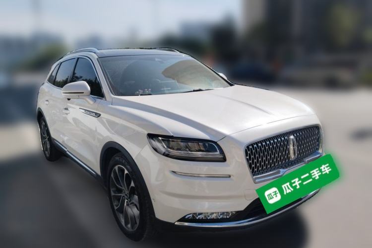 Used Lincoln Nautilus 2021 2.0T Four-Wheel Drive Luxury Edition Front Right 45 Deg