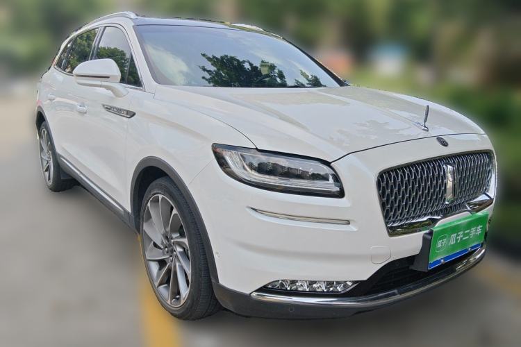 Used Lincoln Nautilus 2021 2.7T Four-Wheel Drive Prestige Edition Front Right 45 Deg