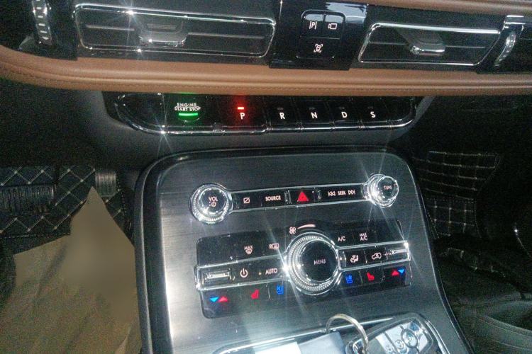 Used Lincoln Nautilus 2021 Revised Version 2.7T Four-Wheel Drive Prestige Edition Gear Lever