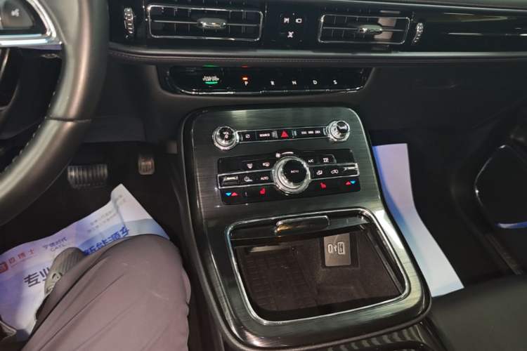 Used Lincoln Nautilus 2021 2.0T Four-Wheel Drive Luxury Edition Gear Lever
