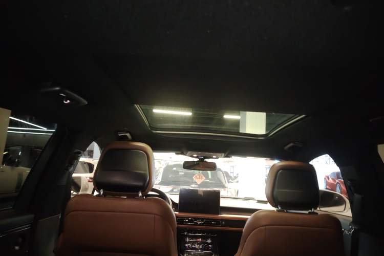 Used Lincoln Nautilus 2021 2.0T Four-Wheel Drive Luxury Edition Headliner