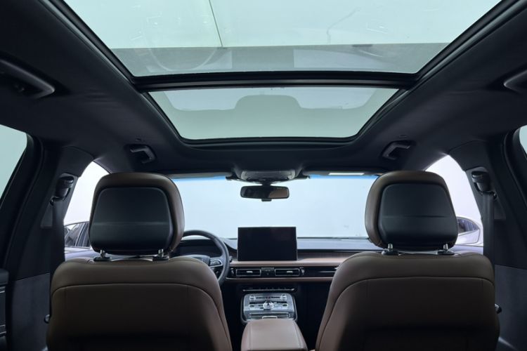 Used Lincoln Nautilus 2021 2.0T Four-Wheel Drive Luxury Edition Headliner
