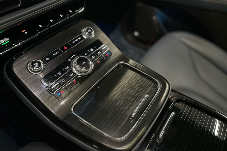 Used Lincoln Nautilus 2021 2.0T Four-Wheel Drive Luxury Edition Interior 10