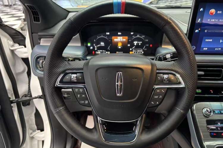 Used Lincoln Nautilus 2021 2.7T Four-Wheel Drive Prestige Edition Interior 3