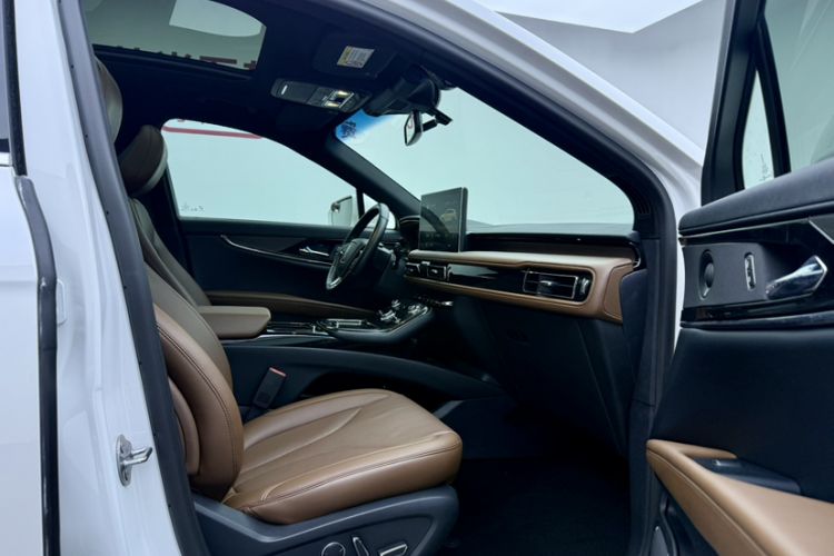 Used Lincoln Nautilus 2021 2.0T Four-Wheel Drive Luxury Edition Interior 4