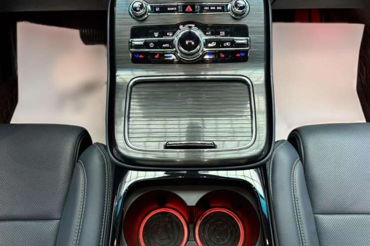 Used Lincoln Nautilus 2021 2.7T Four-Wheel Drive Prestige Edition Interior 4
