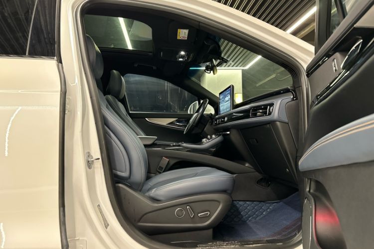 Used Lincoln Nautilus 2021 2.0T Four-Wheel Drive Luxury Edition Interior 5