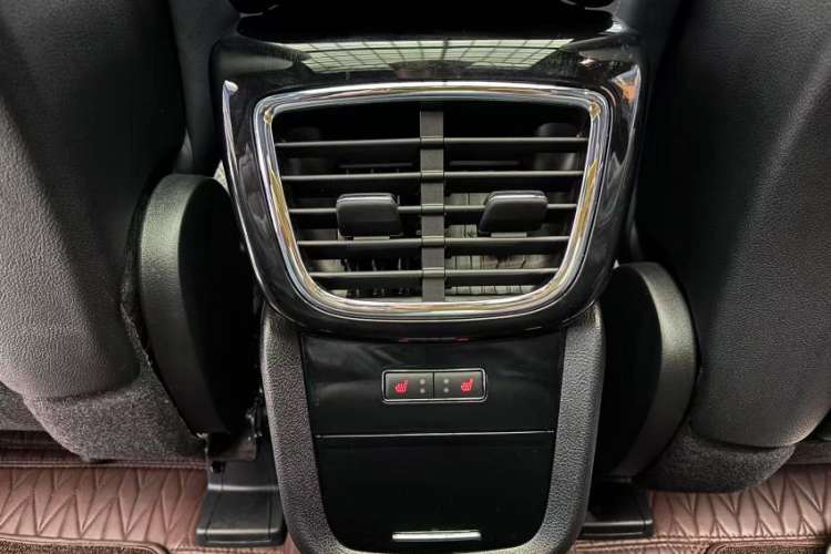 Used Lincoln Nautilus 2021 2.7T Four-Wheel Drive Prestige Edition Interior 9