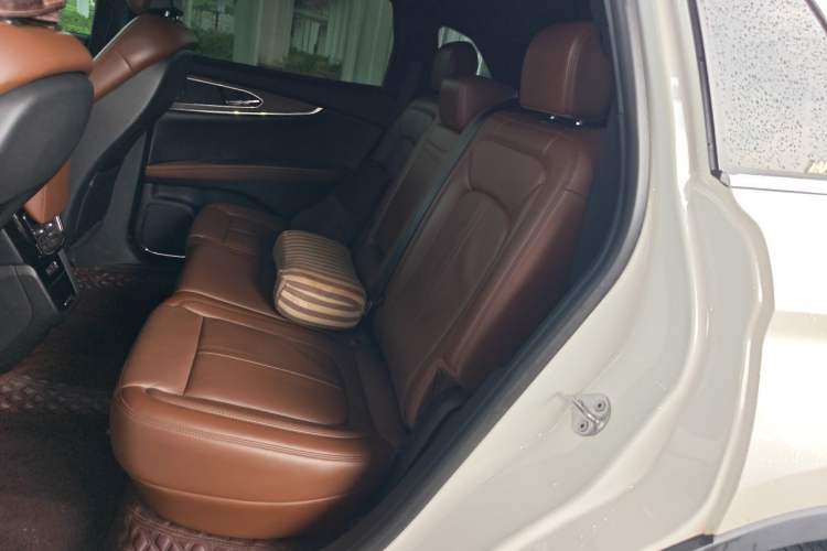 Used Lincoln Nautilus 2021 2.7T Four-Wheel Drive Prestige Edition Left Rear Seat
