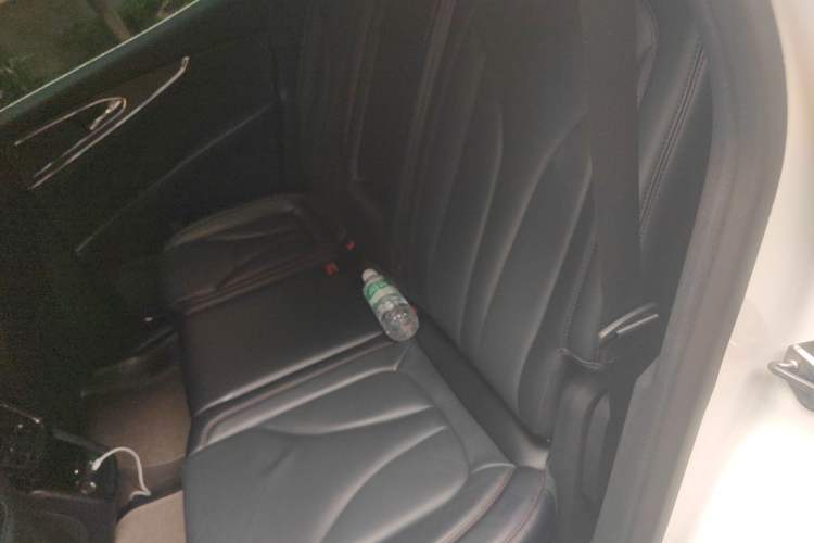 Used Lincoln Nautilus 2021 2.0T Four-Wheel Drive Luxury Edition Left Rear Seat