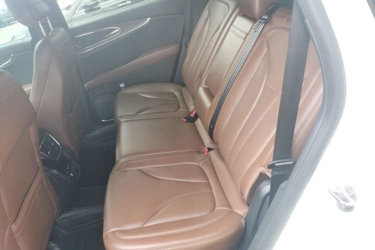 Used Lincoln Nautilus 2021 2.0T Four-Wheel Drive Luxury Edition Left Rear Seat