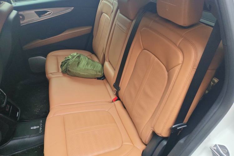 Used Lincoln Nautilus 2021 2.7T Four-Wheel-Drive Presidential Edition Left Rear Seat