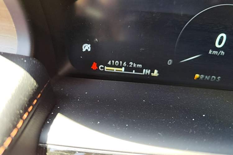 Used Lincoln Nautilus 2021 2.0T Four-Wheel Drive Luxury Edition Odometer Close Up