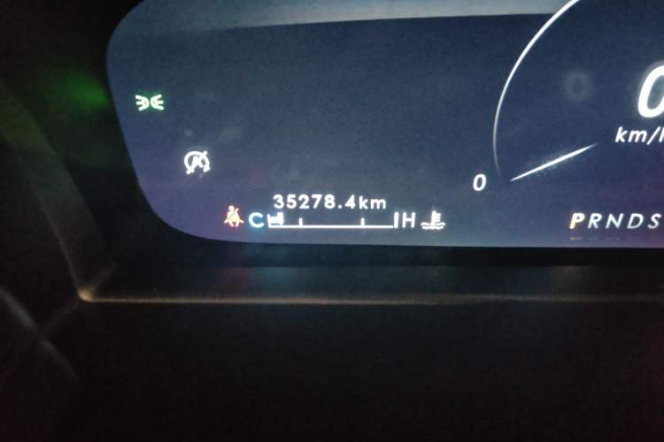 Used Lincoln Nautilus 2021 2.0T Four-Wheel Drive Luxury Edition Odometer Close Up
