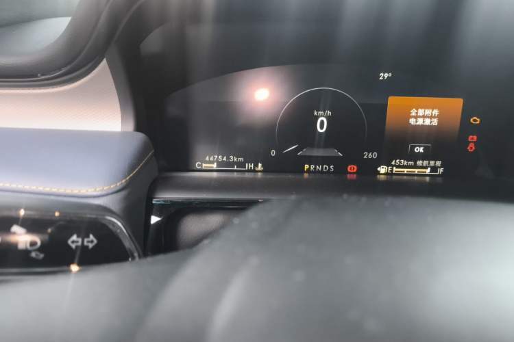 Used Lincoln Nautilus 2021 2.0T Four-Wheel Drive Luxury Edition Odometer Close Up