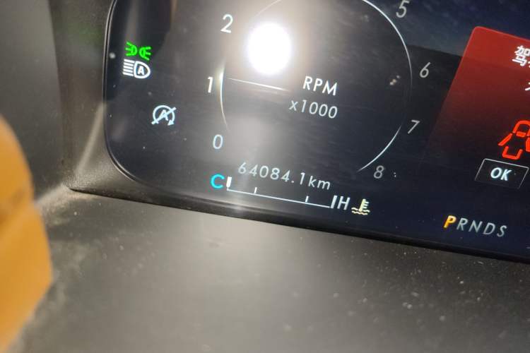 Used Lincoln Nautilus 2021 2.0T Four-Wheel Drive Luxury Edition Odometer Close Up