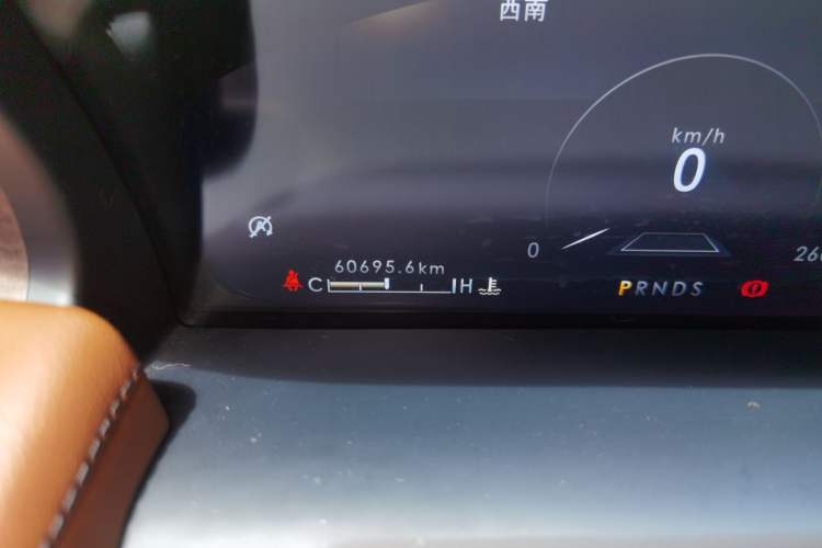 Used Lincoln Nautilus 2021 2.0T Four-Wheel Drive Luxury Edition Odometer Close Up
