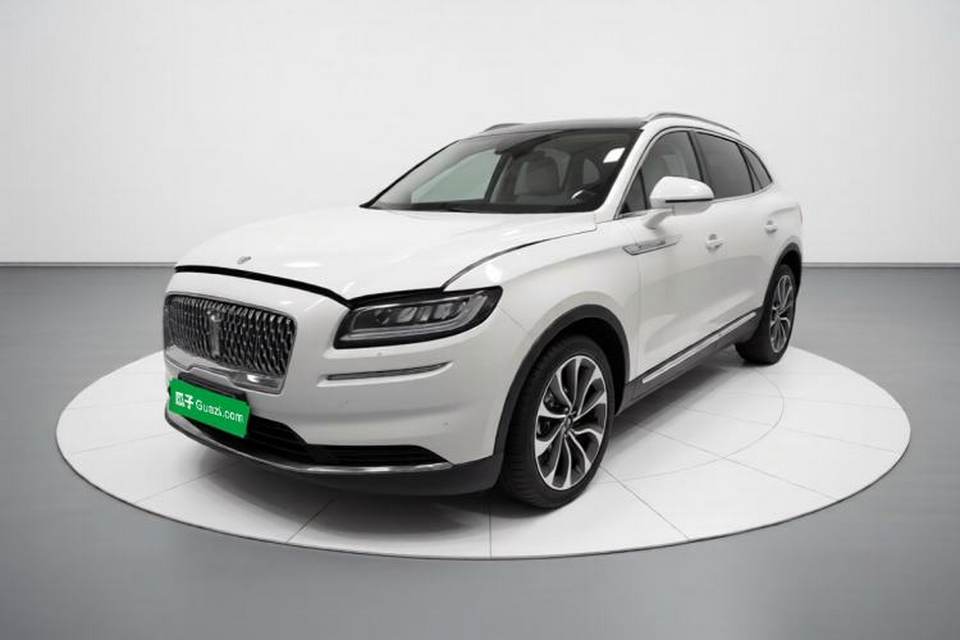 Lincoln Nautilus 2021