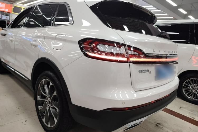 Used Lincoln Nautilus 2021 2.0T Four-Wheel Drive Luxury Edition Rear Left 45 Deg