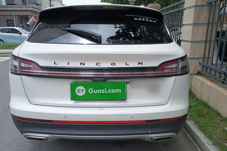 Used Lincoln Nautilus 2021 2.7T Four-Wheel Drive Prestige Edition Rear