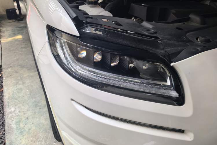 Used Lincoln Nautilus 2021 2.7T Four-Wheel Drive Prestige Edition Right Front Headlight