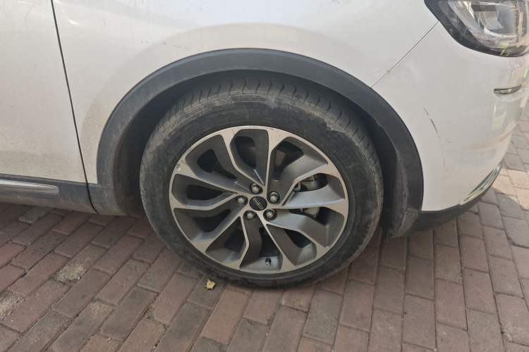 Used Lincoln Nautilus 2021 2.0T Four-Wheel Drive Luxury Edition Right Front Wheel Hub